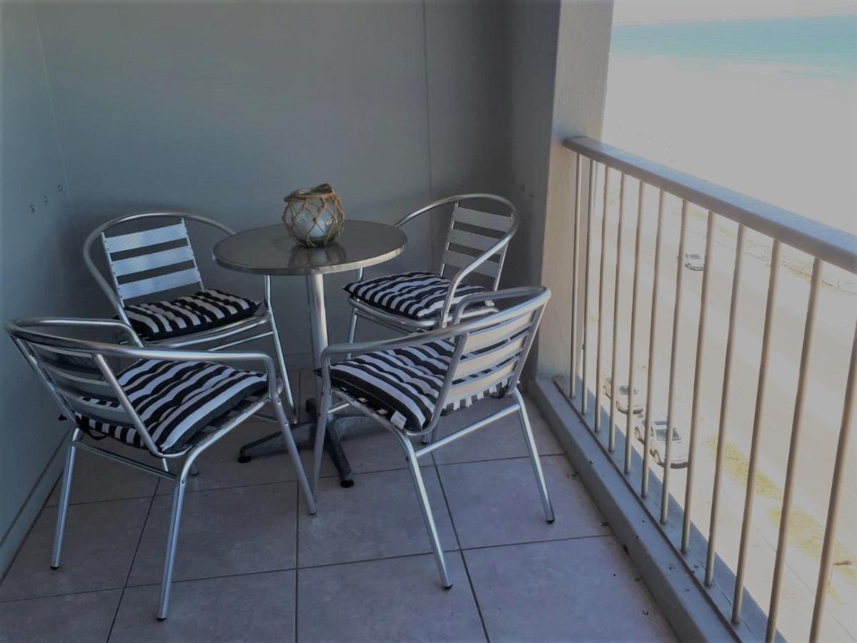 Blouberg Beachfront Apartment ブロウベルフストランド エクステリア 写真