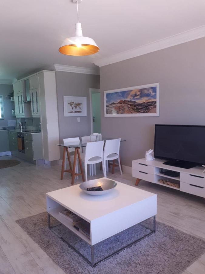 Blouberg Beachfront Apartment ブロウベルフストランド エクステリア 写真