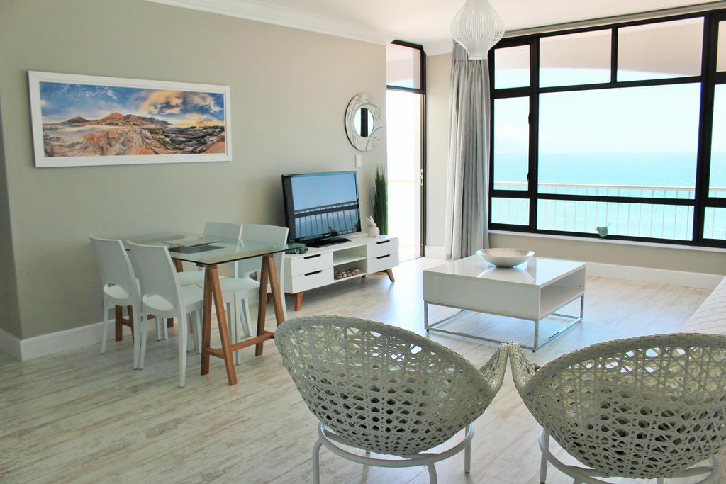 Blouberg Beachfront Apartment ブロウベルフストランド 部屋 写真